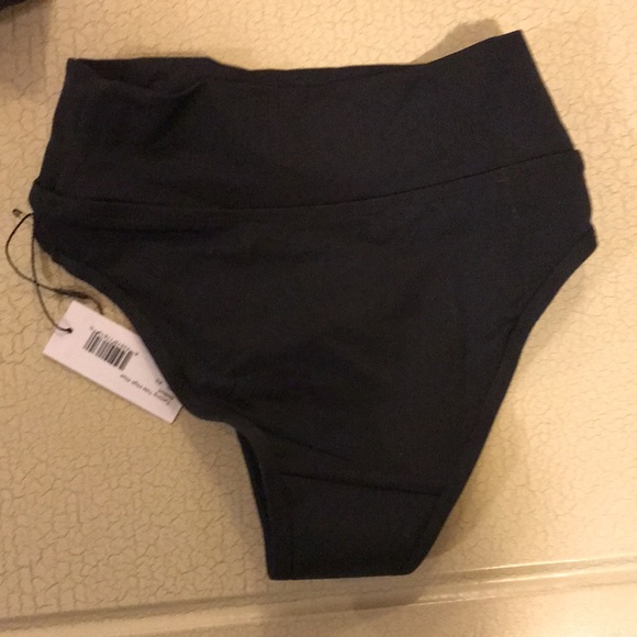 KT by Knix. XS Turning Tide High Rise Bikini Bottom - Picture 4 of 4